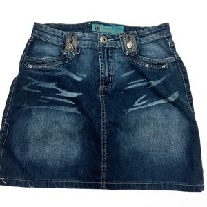 Y2K Lulu Denim Mini Skirt Sz 7/8 w/ detailed pockets & light distressing